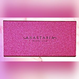 Anastasia of Beverly Hills 10-Pc. Holiday Liquid Lipstick Set.